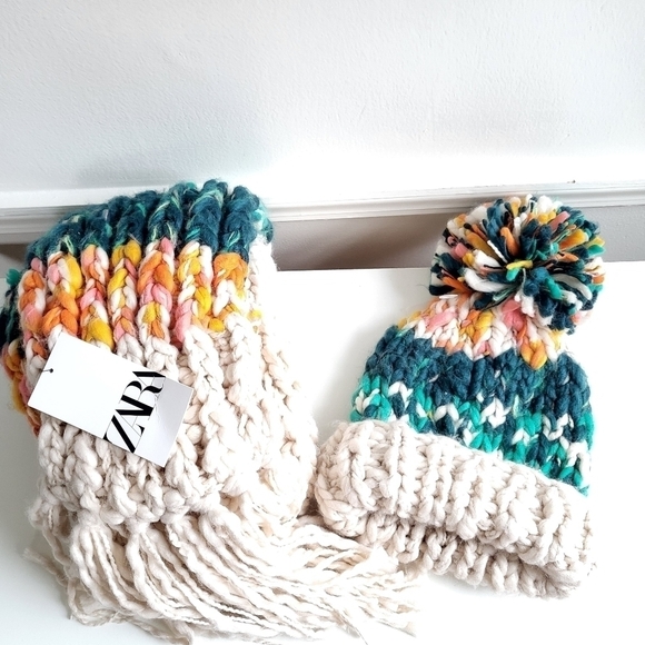 New Zara Colorblock Oversized Chunky Textured Fringe Scarf & Pom Pom Beanie Set - Picture 13 of 17